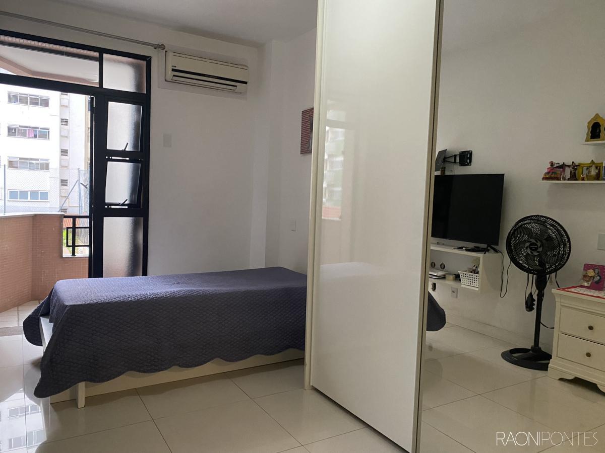 Apartamento à venda com 4 quartos, 240m² - Foto 9