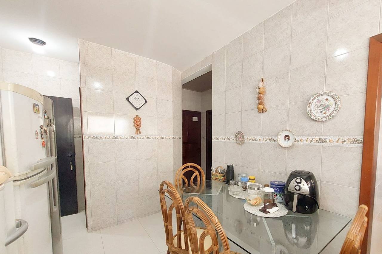 Casa de Condomínio à venda com 4 quartos, 280m² - Foto 14