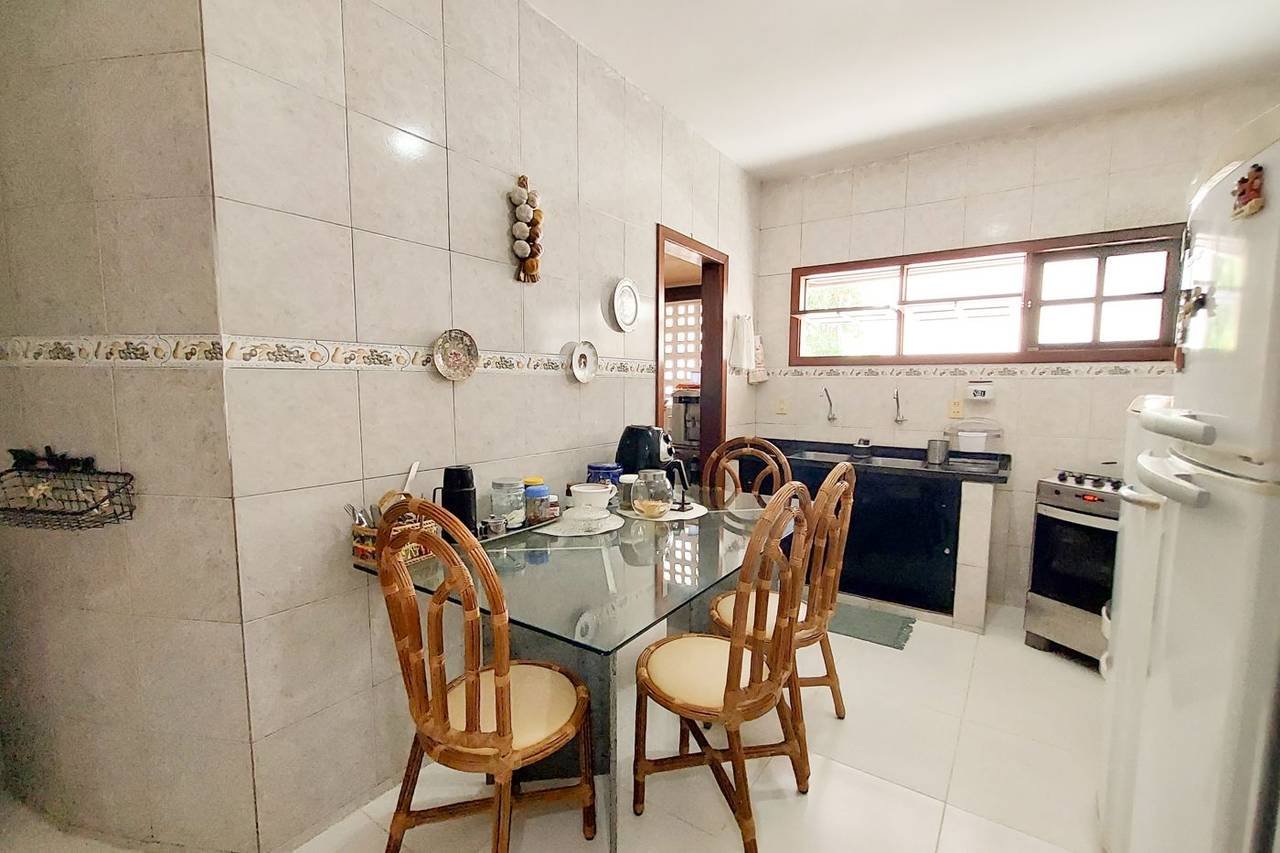 Casa de Condomínio à venda com 4 quartos, 280m² - Foto 15